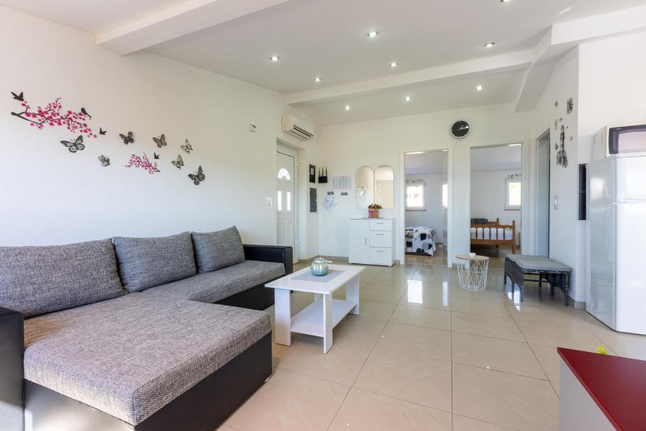 Apartments Pera Селце Екстериор снимка